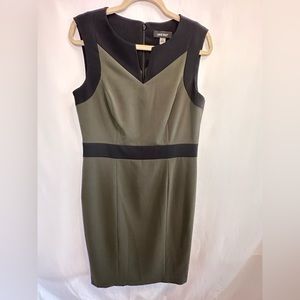 Nine West Olive and Black Sleeveless Vneck Dress- Size 8